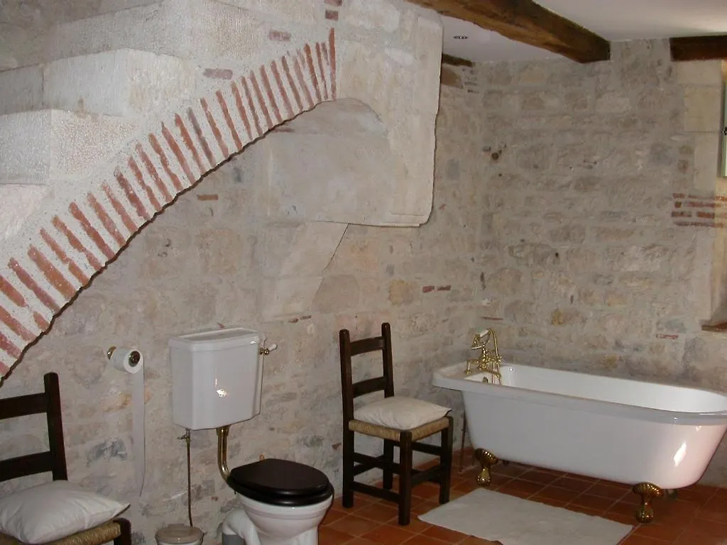 Вилла Le Manoir Du Port Grezels